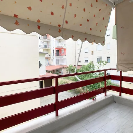 Luna Blanca - 1 Minute From The Apartment